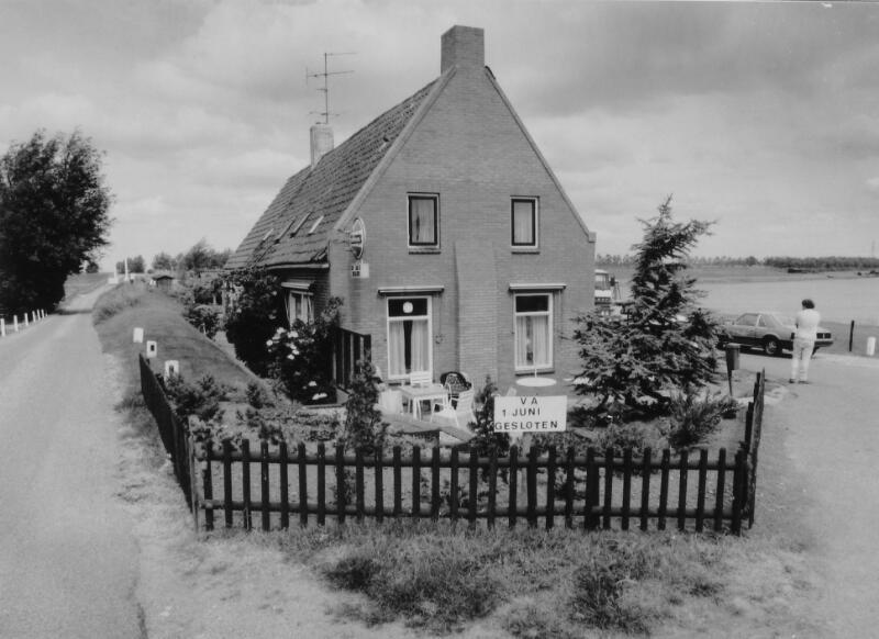 Bestand:Land en scheldezicht ca 1980 j wolterbeek.jpg