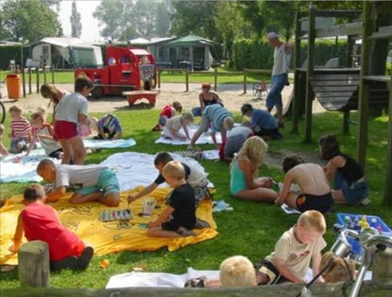 Bestand:Camping linda oostelijke kanaalweg 4 4424 MC wemeldinge 2013.JPG