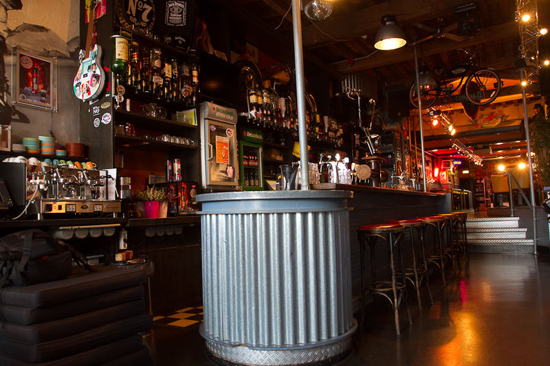 Bestand:Bar.jpg